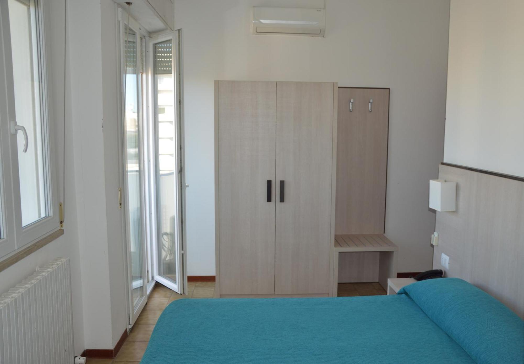 Hotel Caesar Pesaro Eksteriør bilde