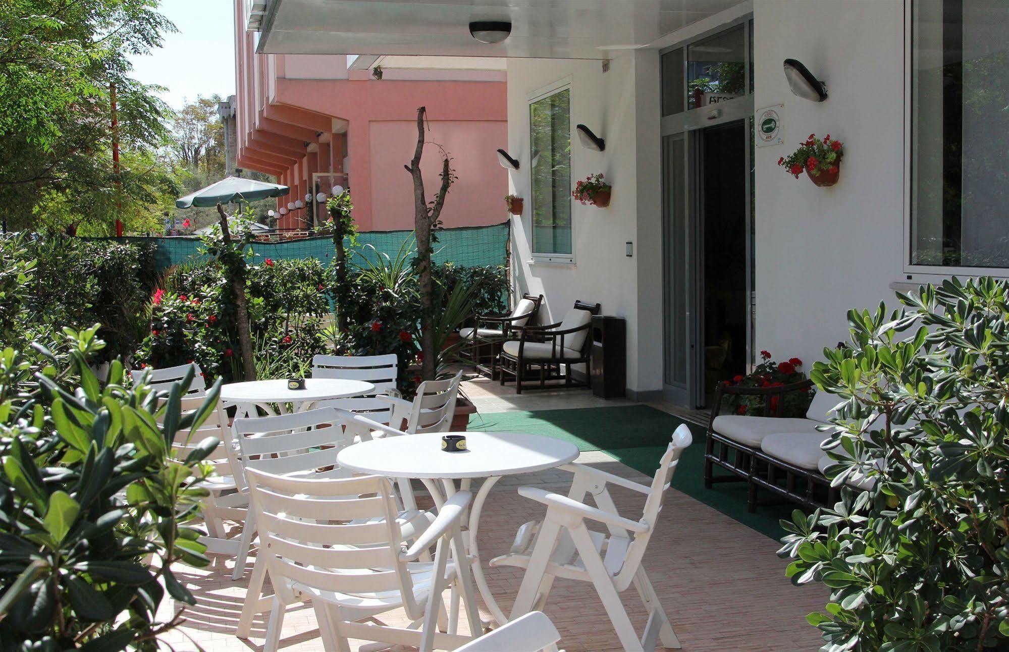 Hotel Caesar Pesaro Eksteriør bilde
