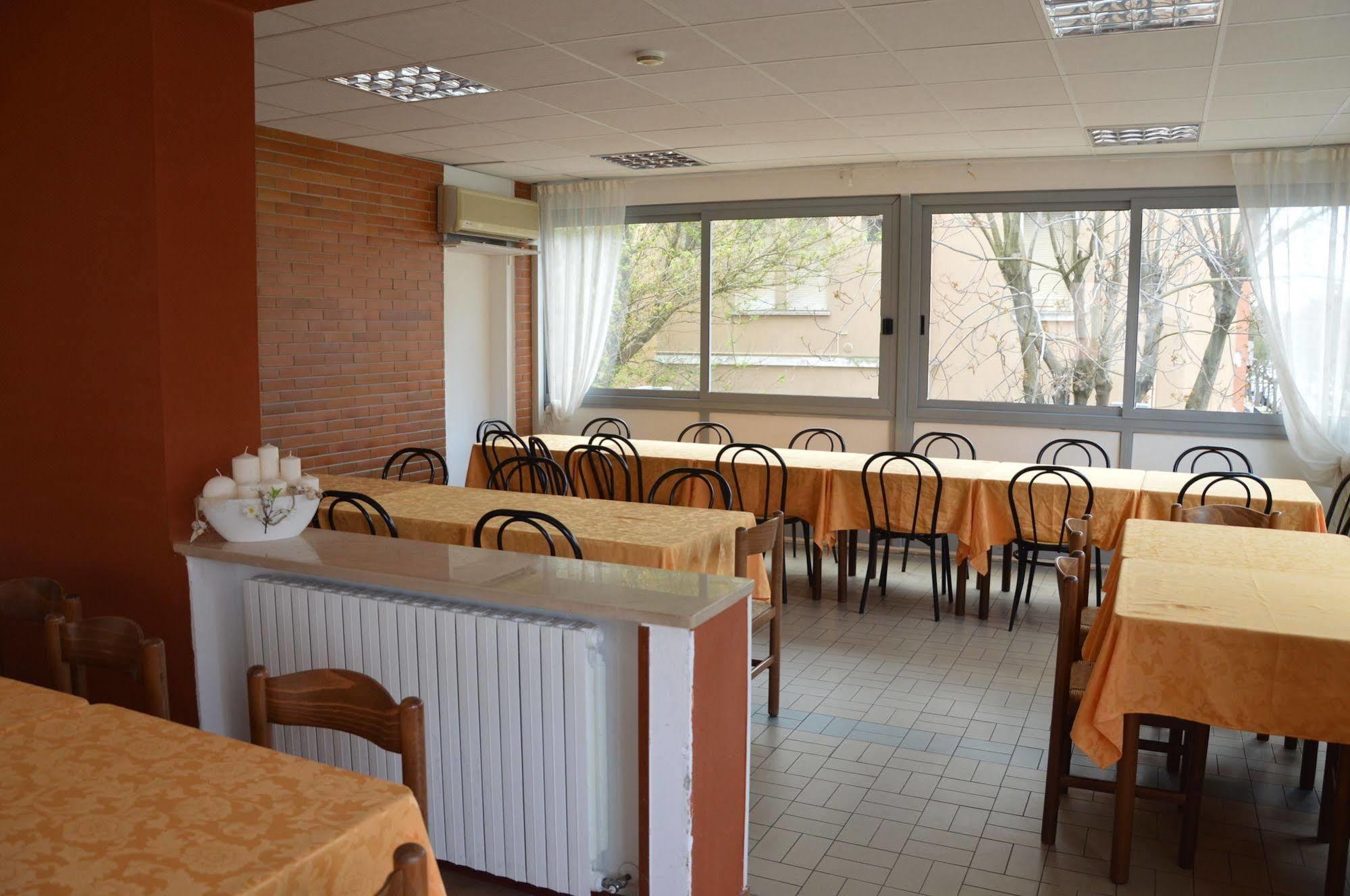 Hotel Caesar Pesaro Eksteriør bilde